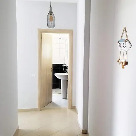 Apartamento Reina With Private Garden At Lura 2, Gjiri Lalzit Fushe-Drac